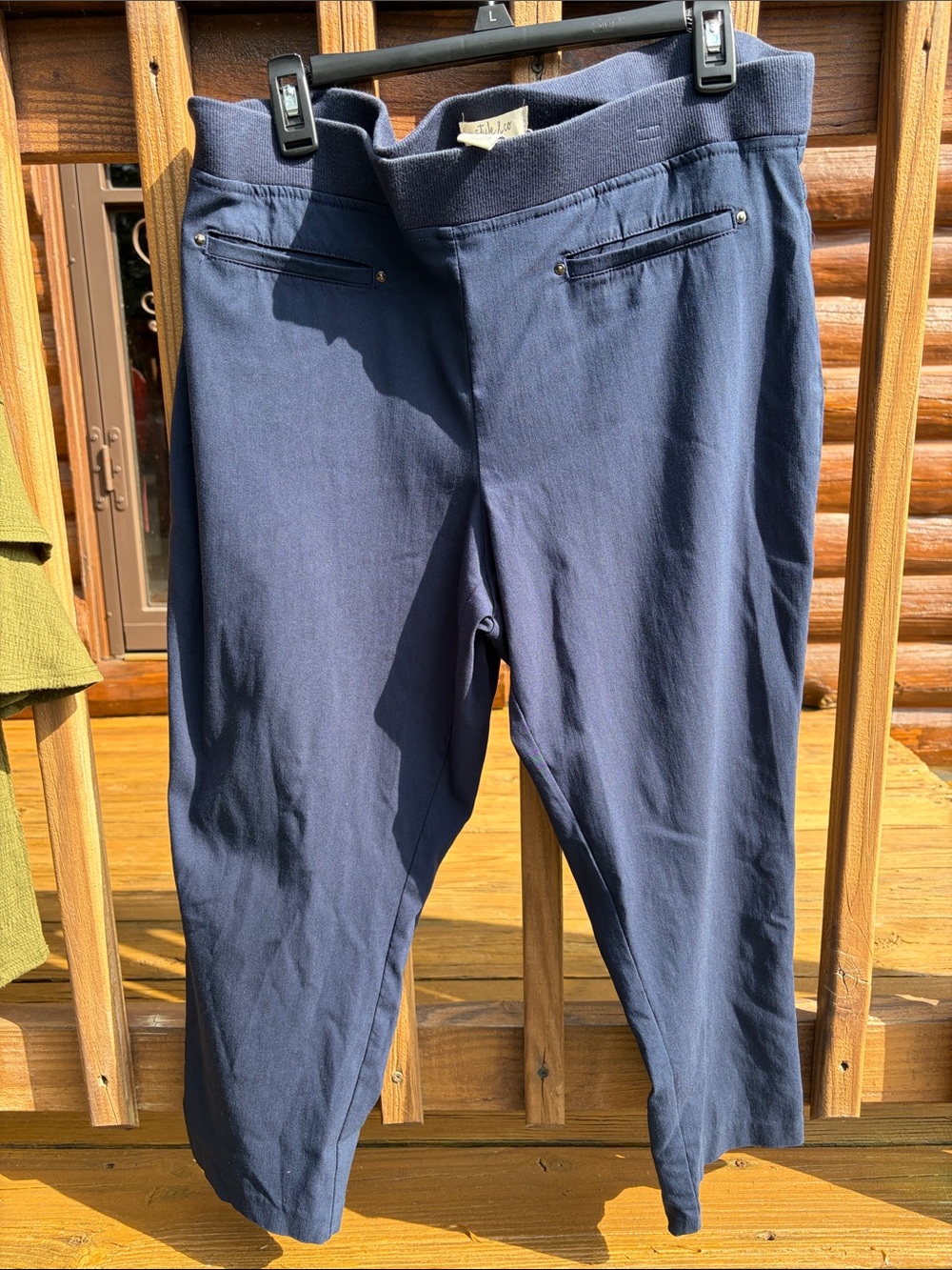 Ladies Navy Stretch capri Casual Pants